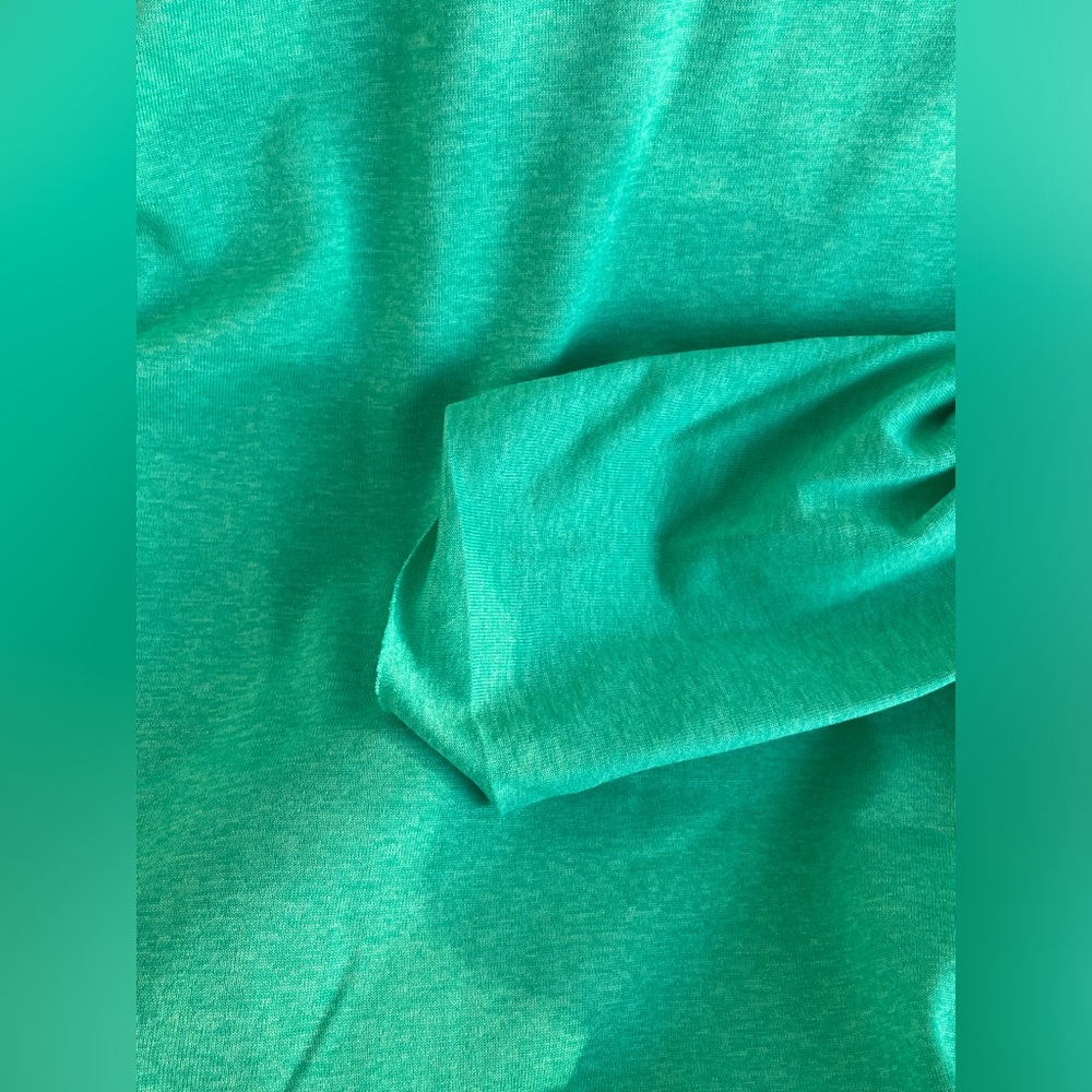 Nike Green Long Sleeve - Picture 3 of 3